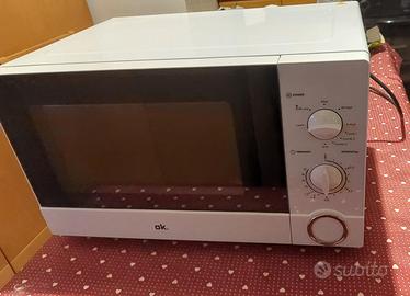 Forno a microonde OK