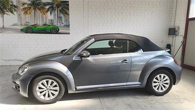 Volkswagen Maggiolino Cabrio 2.0 TDI Design BlueMo