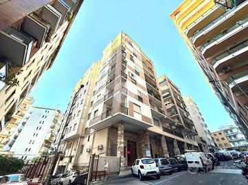 5 LOCALI A NAPOLI