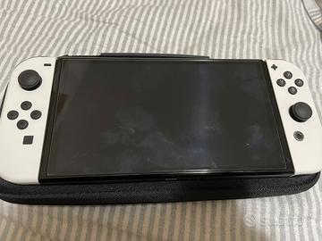 Nintendo switch oled quasi nuova