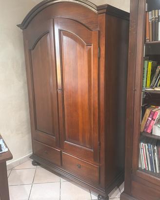 Mobile in legno massello