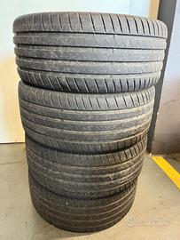 Gomme usate 255/40r20 Estive