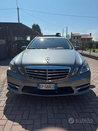 Mercedes e350 4 Matic 275 cv