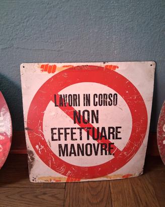 cartello lavori in corso 