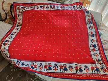 Tovaglia tirolese con tovaglioli per 6