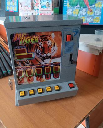 Apparecchio da intrattenimento " Magic Tiger "