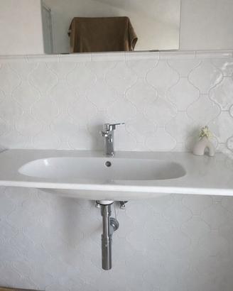 Lavabo sospeso Idea con sifone