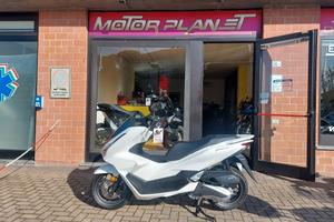 Honda PCX 125 nuovo da immatricolare