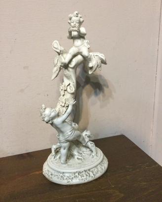 Statua in porcellana