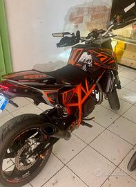 Ktm duke 690