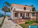 villa-indipendente-su-2-livelli-mq-200-terreno
