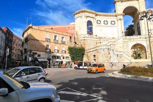 Pentalocale a Cagliari