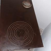 tavolino con ripiano in ghisa