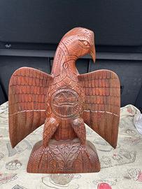 Aquila in legno