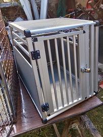 gabbie per trasporto cani in auto 