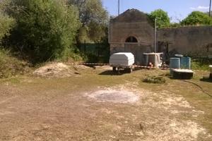 Terreno con fabbricato