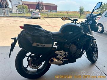TRIUMPH STREET TRIPLE 765S