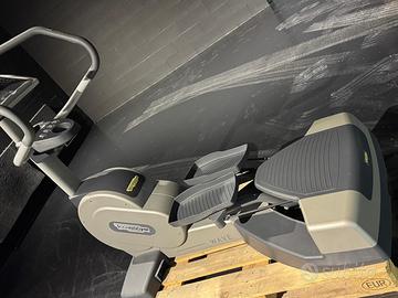 stepper professionale technogym wave