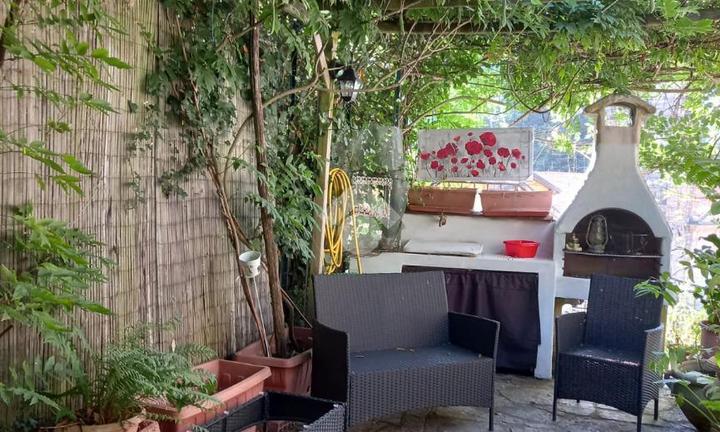 4 LOCALI A MOLINI DI TRIORA