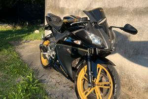 Yamaha r125 yzf