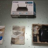 Modem Router wireless D-Link N 300 DSL- 2750B. 
