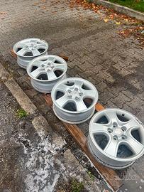 5 Cerchi in lega 16” Kia Sportage 2006 originali
