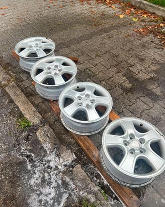 5 Cerchi in lega 16” Kia Sportage 2006 originali