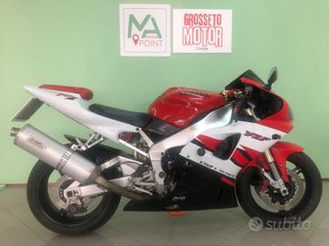 Yamaha YZF R1