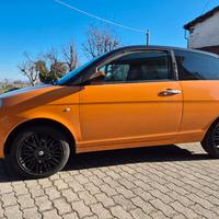 Lancia ypsilon 