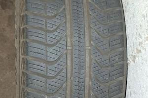 Gomme auto Pirelli ALL SEASON