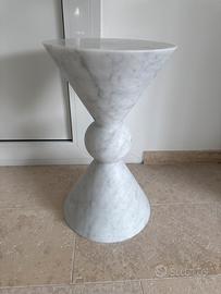 Tavolino Scultura in Marmo Bianco Carrara