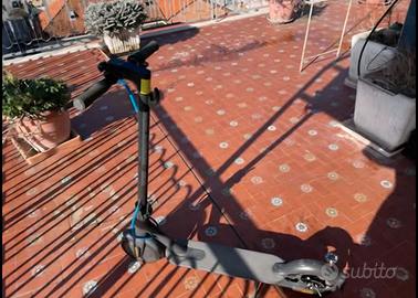 Monopattino elettrico 