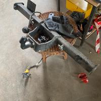 Gancio di traino isuzu