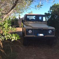 Land Rover Defender 90 TD5 soft top