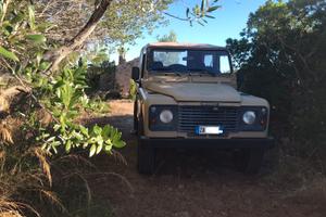 Land Rover Defender 90 TD5 soft top