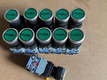 DIECI Pulsanti diam. 22 color verde GO