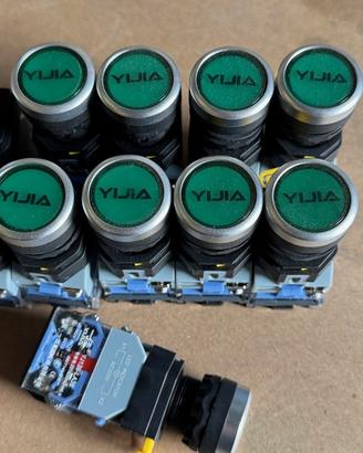 DIECI Pulsanti diam. 22 color verde GO