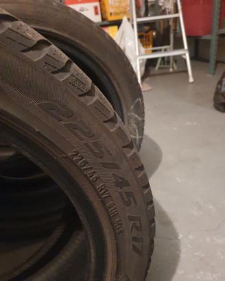 Gomme invernali Pirelli