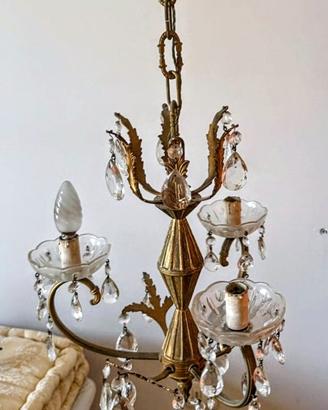 Lampadario e 2 abat-jour colore oro con cristalli