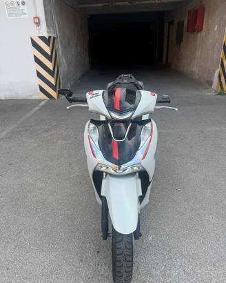 HONDA SH125 SPORT-2022-BIANCO PERLATO INCIDENTATO