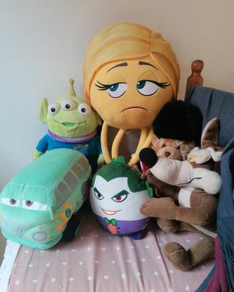 Peluche Cars, Toy story, Looney Toons, etc