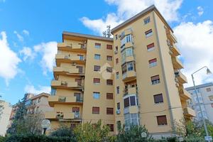 4 LOCALI A PALERMO