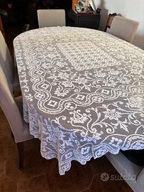 Tovaglia copritavolo antica  di pizzo