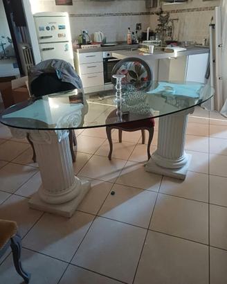 Tavolo in cristallo con colonne