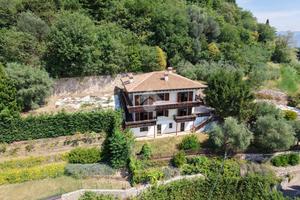 VILLA SINGOLA A CAVAION VERONESE
