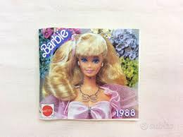BARBIE Mattel orig. 1987 con 28 vesti,zaino, sedi