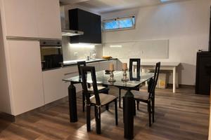 Casa semi indipendente con giardino