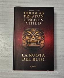 Libro. La ruota del buio.
