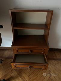 2 Comodini in legno