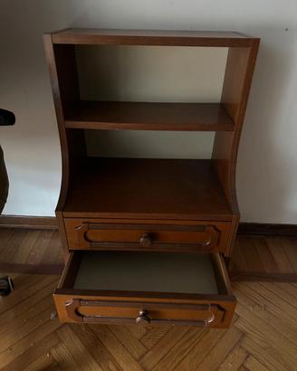 2 Comodini in legno